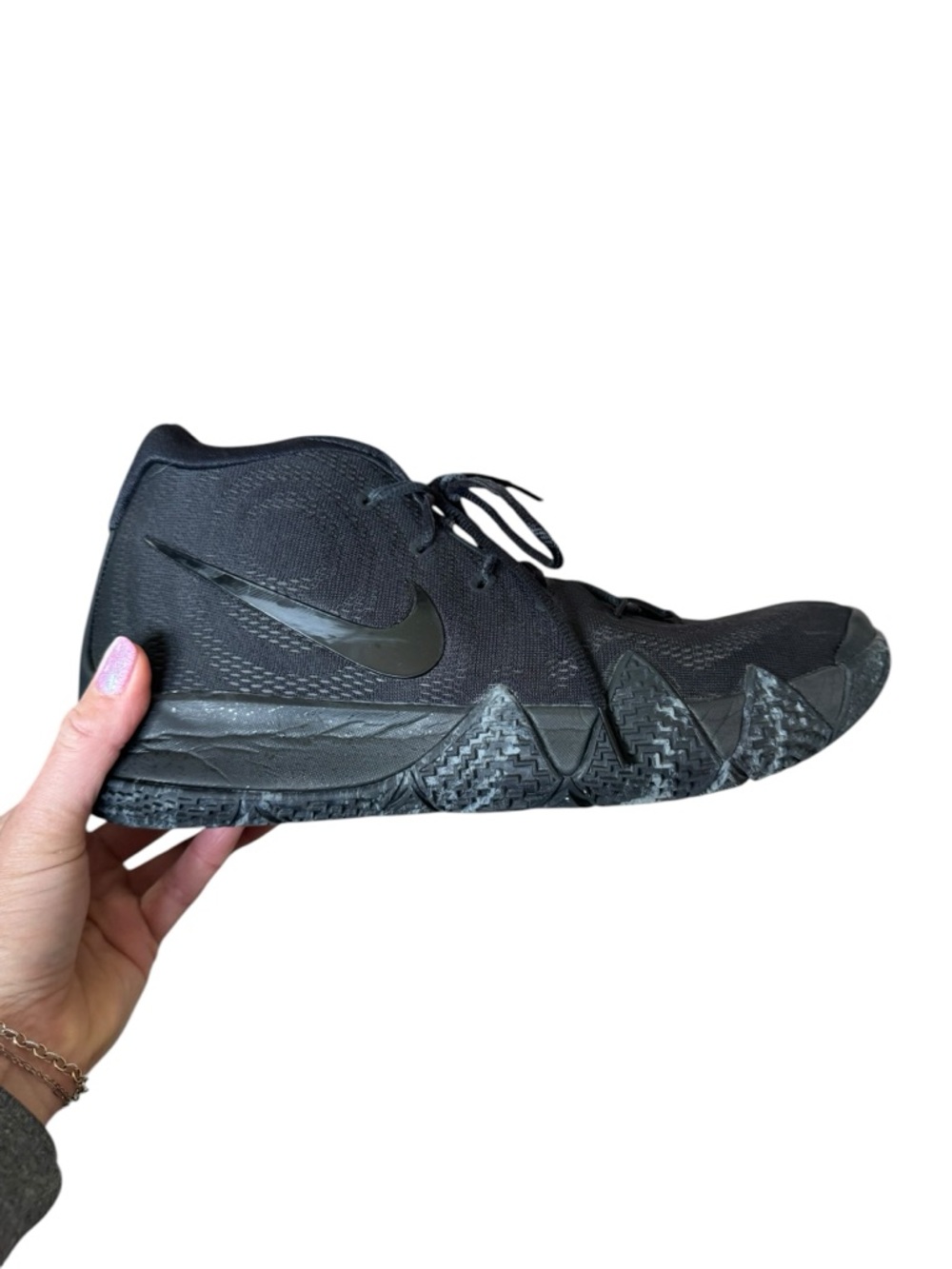 Nike Kyrie Blackout Basketball Shoes Men’s 12 Triple Black Athletic Sneakers